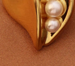 Fashionable Love Pearl Earrings with Titanium Steel Design for Women