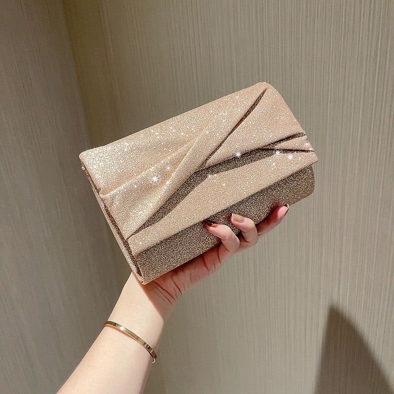 Elegant Gold Envelope Clutch for Fashionable Occasions