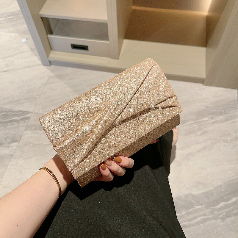 Elegant Gold Envelope Clutch for Fashionable Occasions