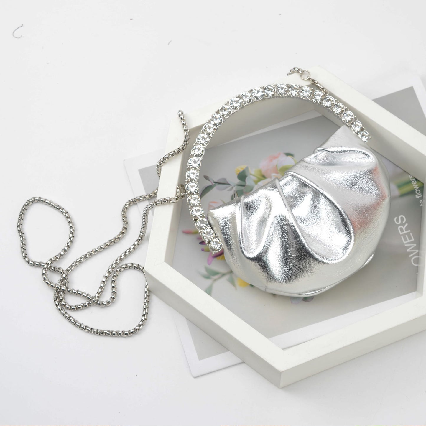 Women's Fashion Diamond-Embellished Clutch for a Touch of Personal Style
