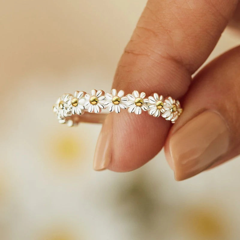 Vintage Daisy Flower Ring with Adjustable Open Cuff | Women's Trending Jewelry