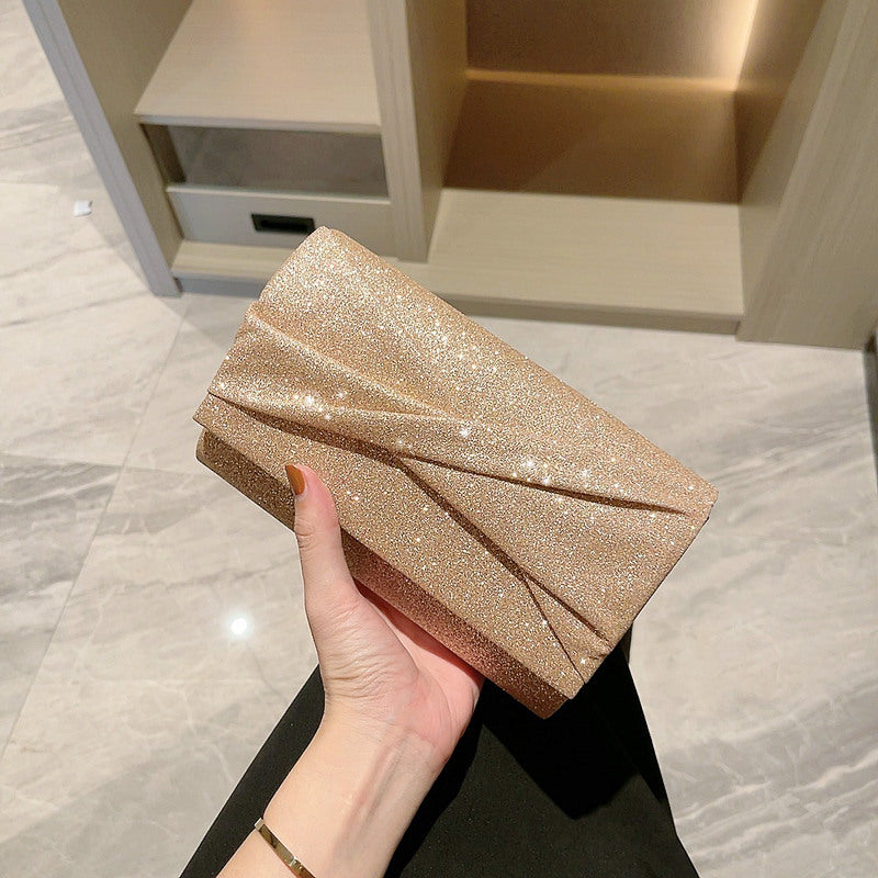 Elegant Gold Envelope Clutch for Fashionable Occasions