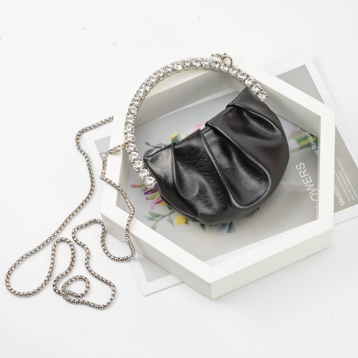 Women's Fashion Diamond-Embellished Clutch for a Touch of Personal Style